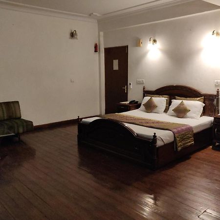 Hotel Blossom ชิมลา ภายนอก รูปภาพ